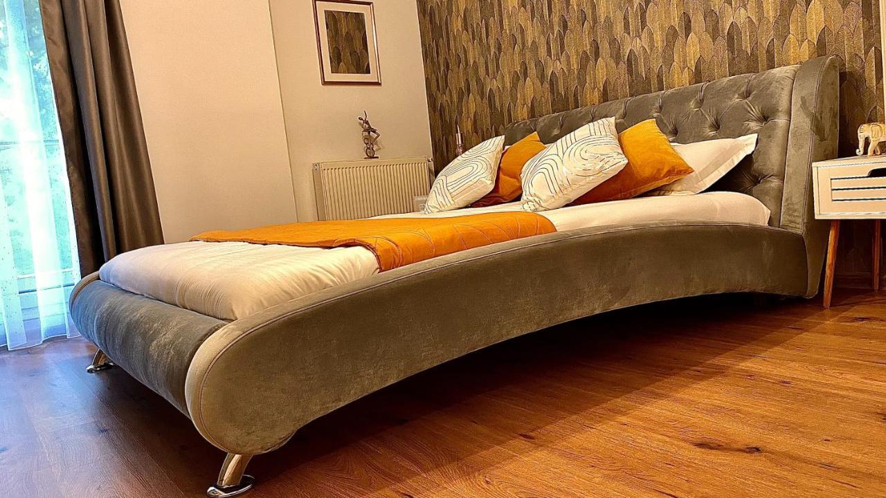 La Maison De Zoe - Airport Residences Otopeni Eksteriør bilde